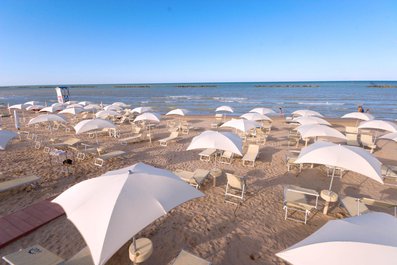 Hotel Il Caminetto Porto San Giorgio Buitenkant foto